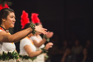 UW Students from the Polynesian Student Alliance performing in traditional attire