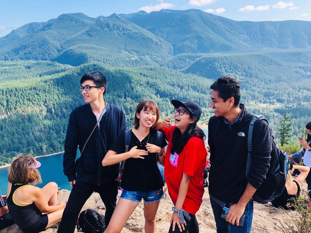 Master of Science in Business Analytics student Alice Che hiking Rattlesnake Ledge with friends third person from the right).