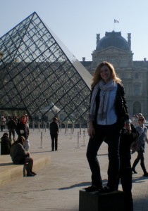 Heather Trautman, FT 2011, at the Louvre in Paris